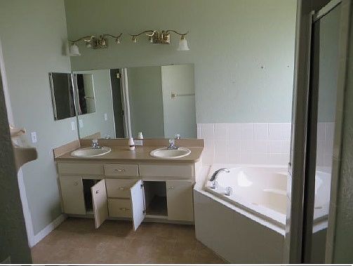 4th image of 7529 Jessamine Dr