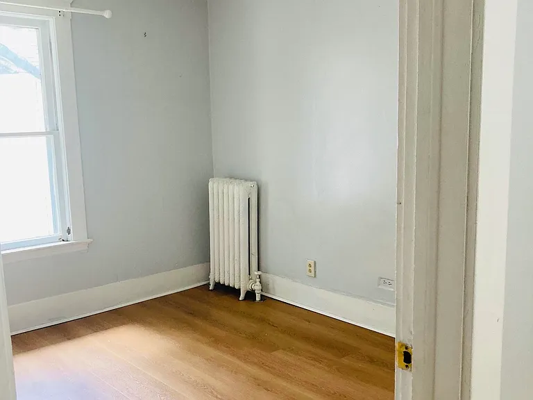 10330 Ignatius Ave #2 — Photo 38