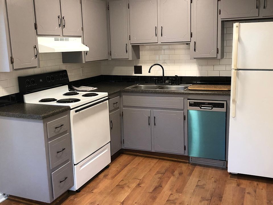 1st image of 30 Wortham St