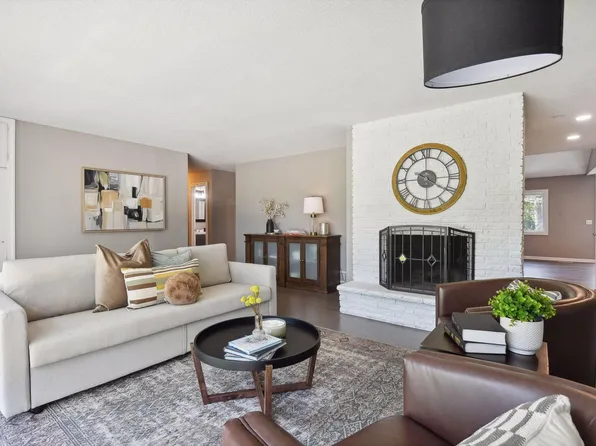 9227 22nd St W, Saint Louis Park, MN 55426