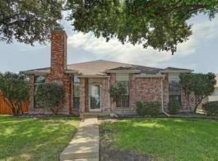 2062 Vista Dr, Lewisville, TX 75067