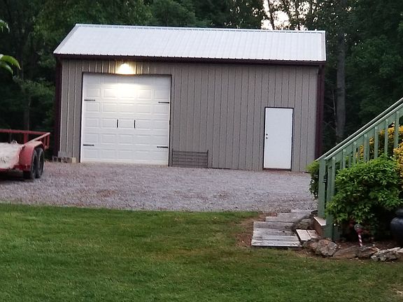 Shop, 24x30 / 30 ft lean-to