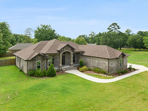 2nd image of 505 Oak Haven Dr