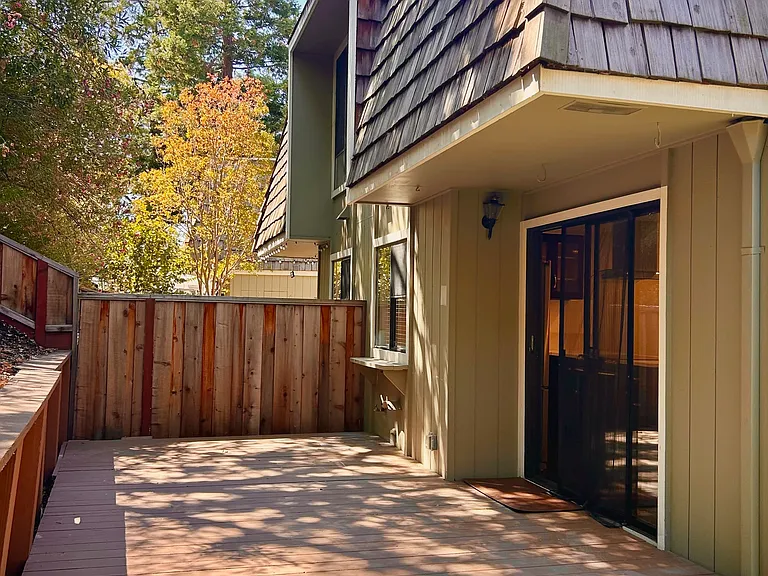 1624 San Luis Rd — Photo 16