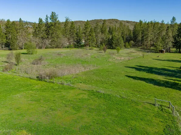 5150 Glen Echo Way, Central Pt, OR 97502