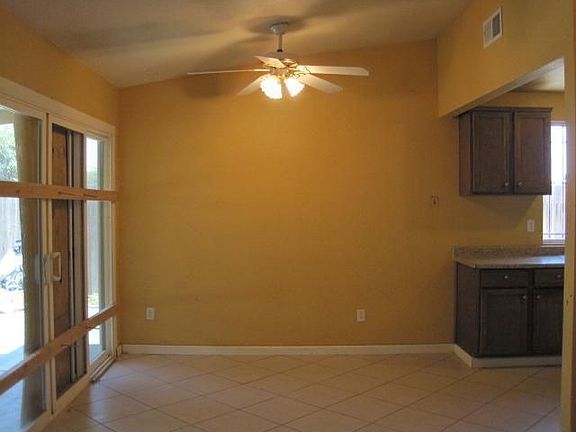 3rd image of 5033 Clover Glen Way