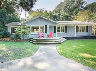 27 31st Ave, Isle Of Palms, SC 29451