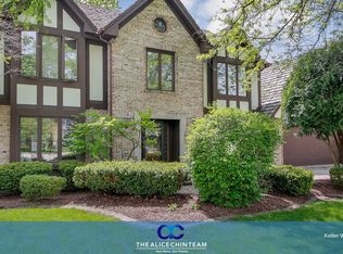 717 Grange Ct, Wheaton, IL 60189