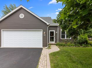 1030 Pheasant Dr, Genoa City, WI 53128