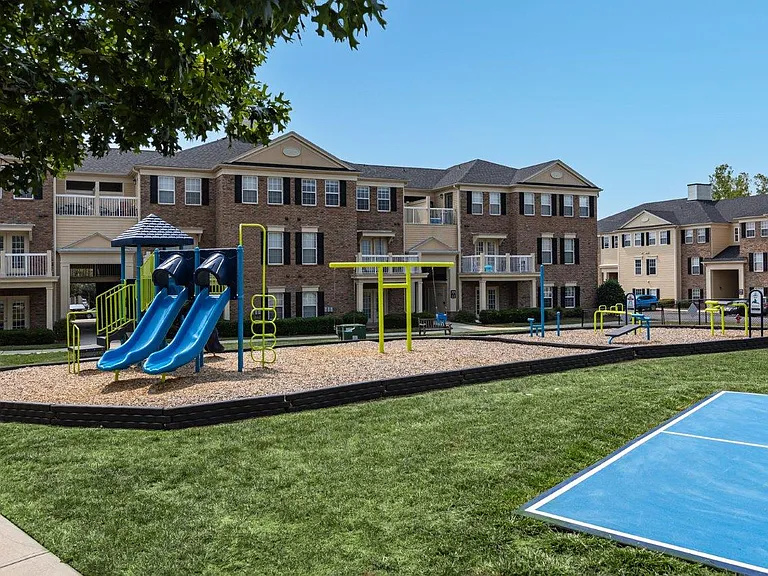 Atkins Circle Apartments and Townhomes — Photo 19