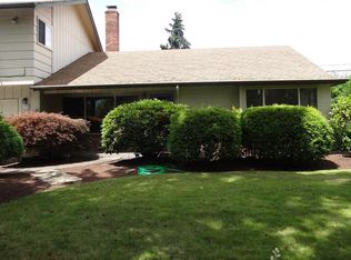 35 Wedgewood Dr #35, Eugene, OR 97404