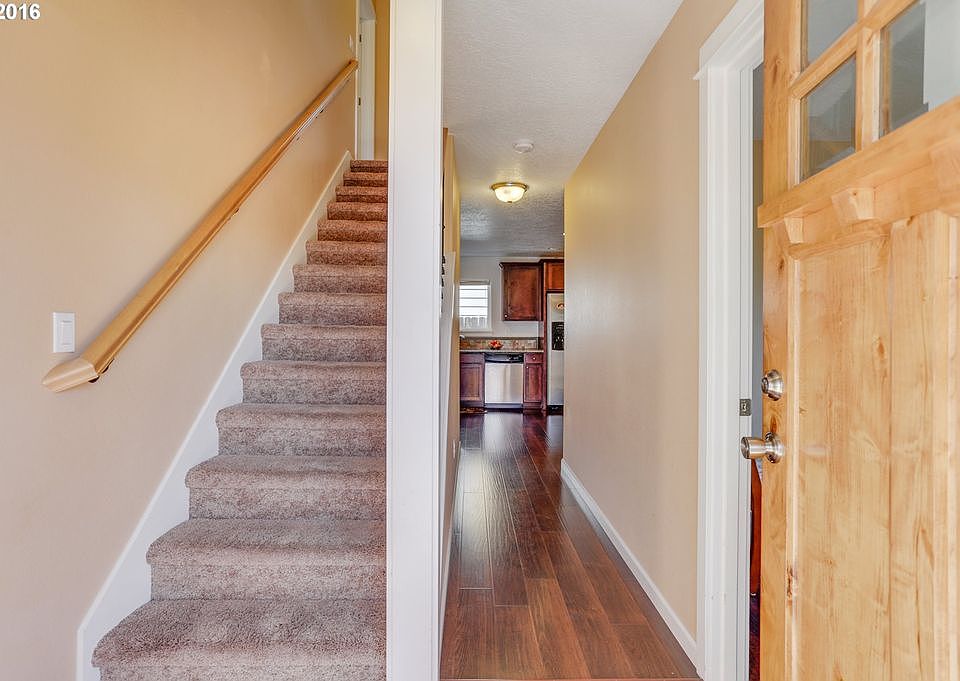 15618 SE Caruthers Ct, Portland, OR 97233 Zillow