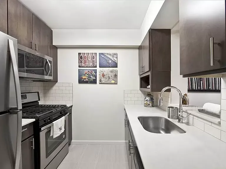2763 Morris Ave #206 — Photo 4
