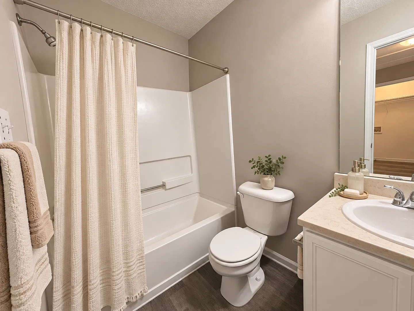 3br / 2.5 Bath Townhome * College Park Ga — Photo 4
