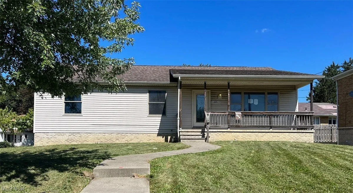18601 Libby Rd photo 1