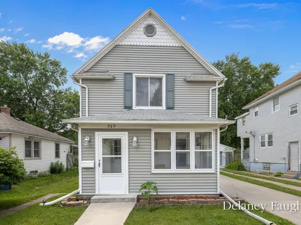 717 Garfield Ave NW, Grand Rapids, MI 49504