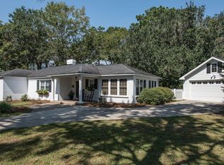 1050 Cliffwood Dr, Mount Pleasant, SC 29464