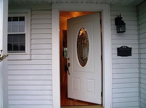 2nd image of 6 Homeland Ave