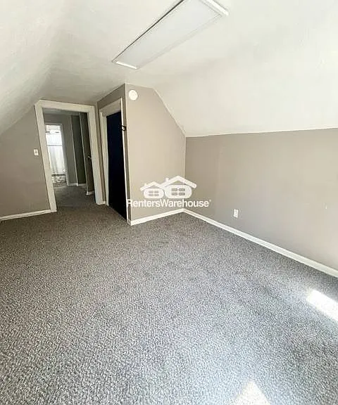 327 19 1/2 Ave N — Photo 16
