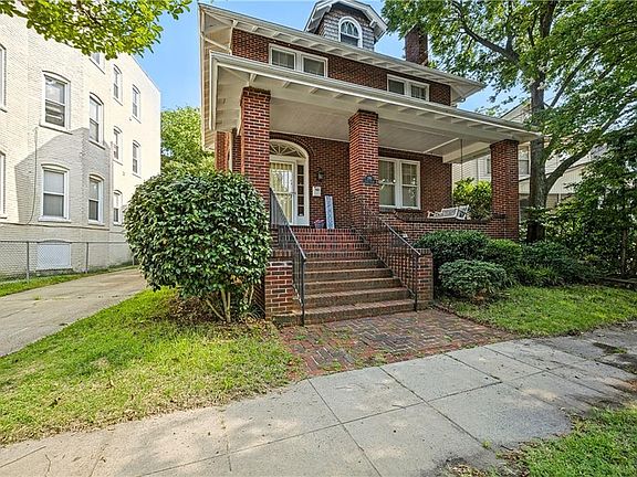 2nd image of 285 Lucile Ave