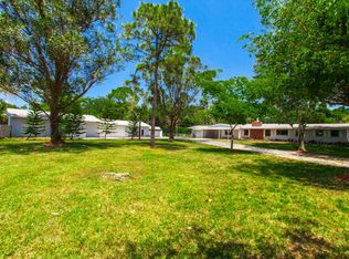 8294 S Elizabeth Ave, Palm Beach Gardens, FL 33418