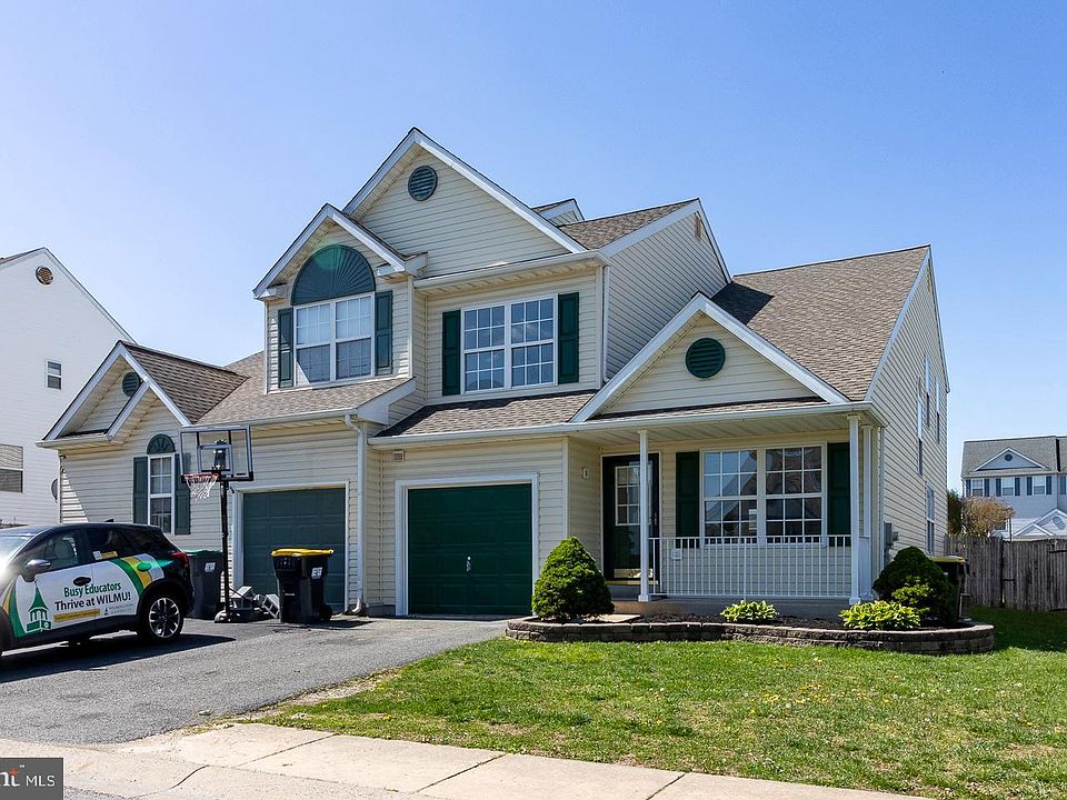 1st image of 408 Aldwych Dr