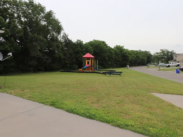 2428 Deerfield Blvd — Photo 20