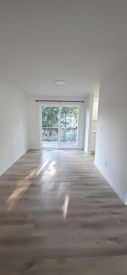 4 bed, 1690 sqft, $3,350 — Photo 4