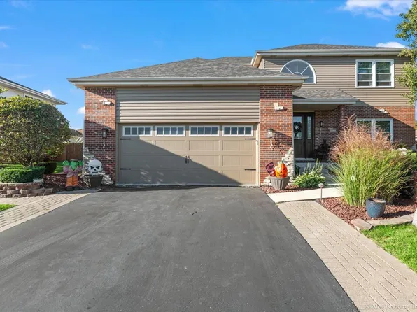 19148 Puritan Dr, Mokena, IL 60448