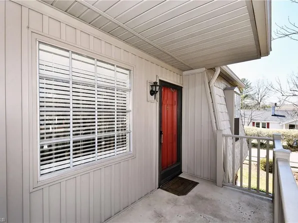 3812 Country Club Rd APT I, Winston Salem, NC 27104