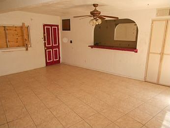 5th image of 3135 W Port Royale Ln