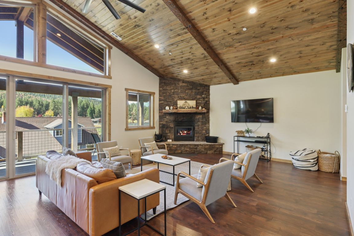 next background image