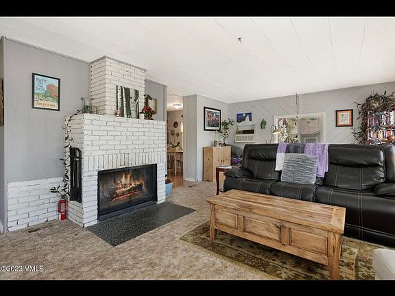 4th image of 374 Blacksmith Rd