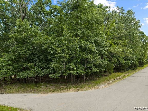 4th image of 280 W Lake Ct