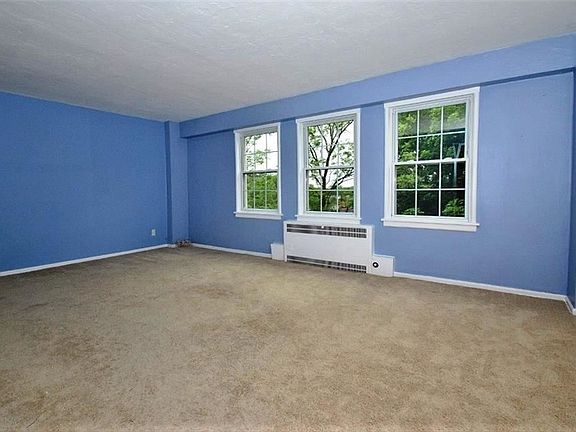 3rd image of 13400 Shaker Blvd APT 705
