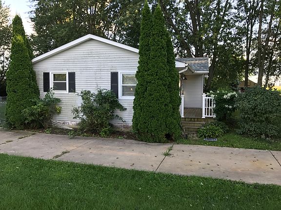 2nd image of 1071 Linda Ln