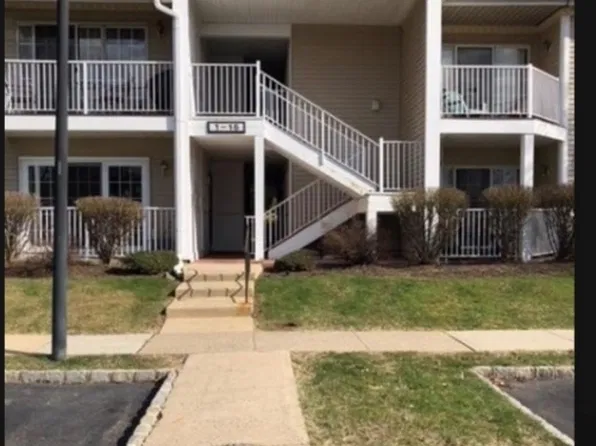 5 Caitlin Ct #5, Franklin Park, NJ 08823