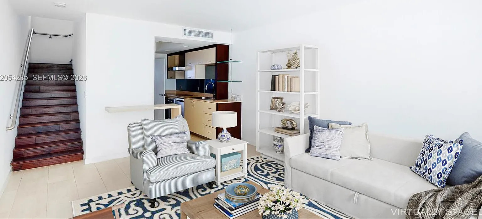 Park Villas Condo — Photo 2