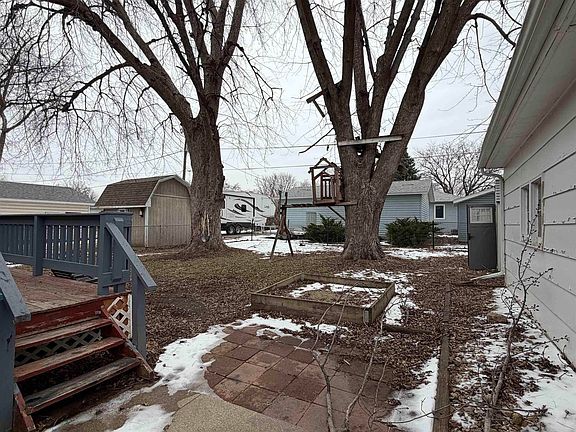 3rd image of 2547 W 9th St