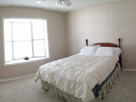 4th image of 2341 Essex Grace