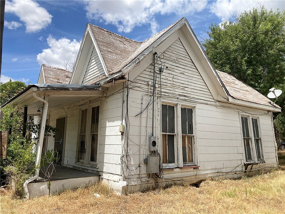 709 W Navasota St, Groesbeck, TX 76642 MLS 211015 Zillow