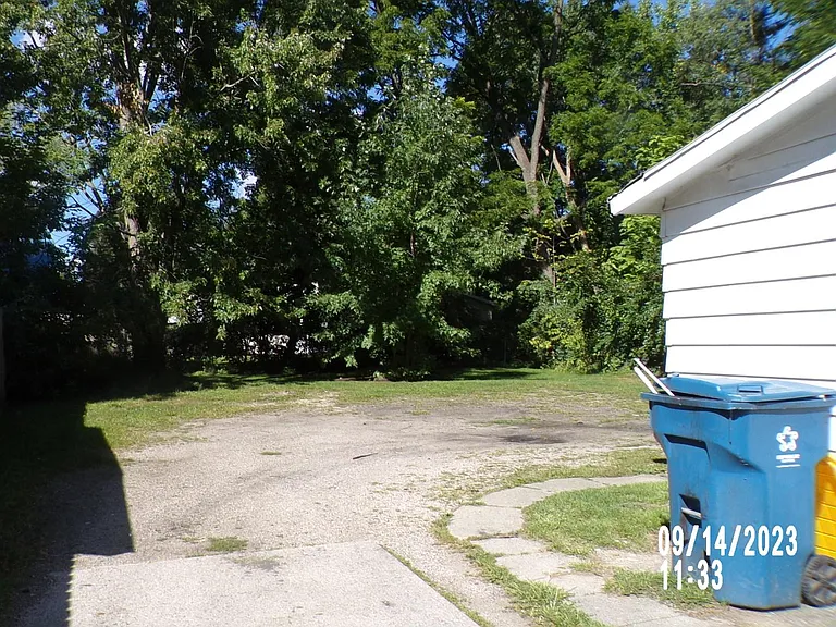 805 Hazard Ave — Photo 5