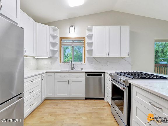 2nd image of 17615 Lacey Dr