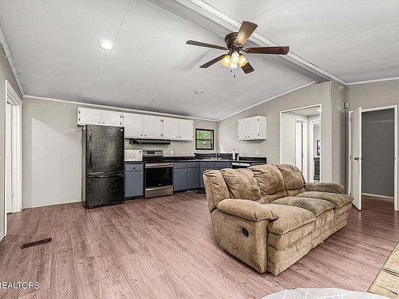 5th image of 517 Mica Cir