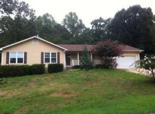 2216 S Oaks Dr, Gainesville, GA 30507