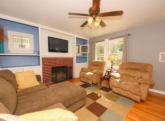 2nd image of 8913 North Ave