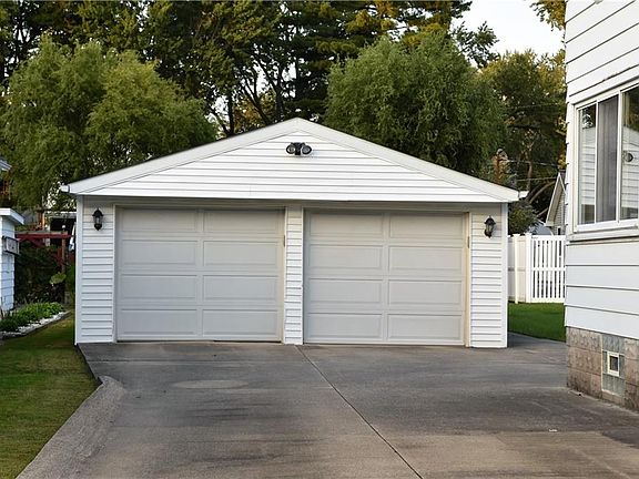 4th image of 471 Elyria Ave