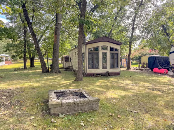 5/58 Woodhaven Dr E, Sublette, IL 61367