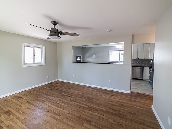 3rd image of 30532 Bradford St