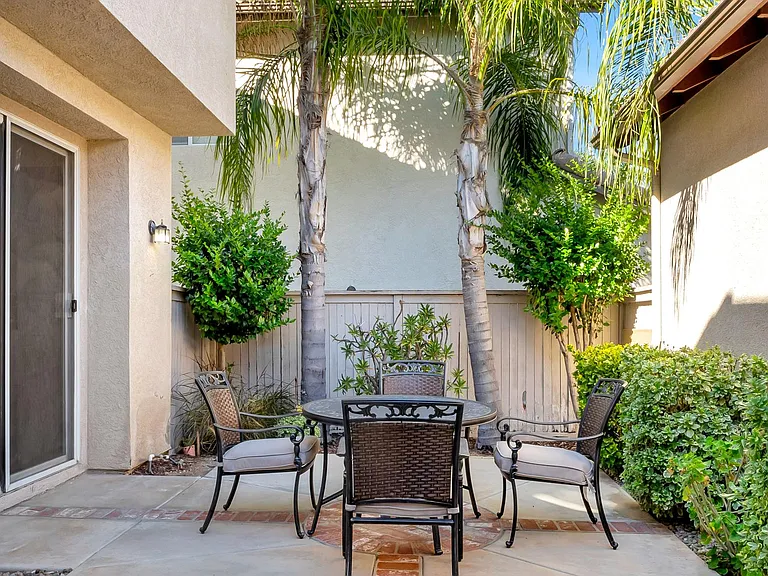 43635 Altamura Ct — Photo 38